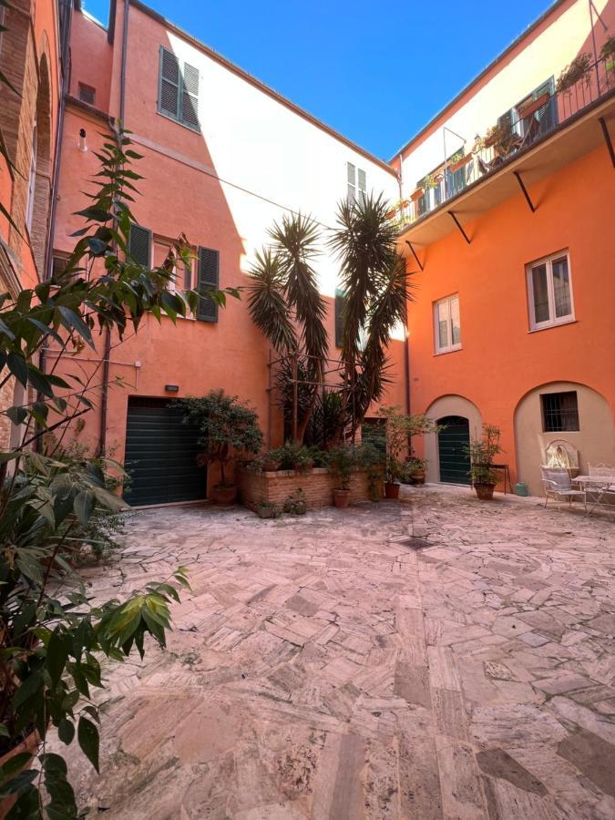 B&B Letterario Palazzo Pistocchi Teramo Bagian luar foto